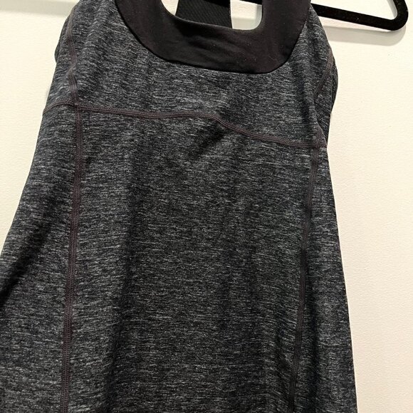 Lululemon Athletica Luon Sleeveless Scoop Neck Tank Top | Built In Bra - Picture 4 of 7
